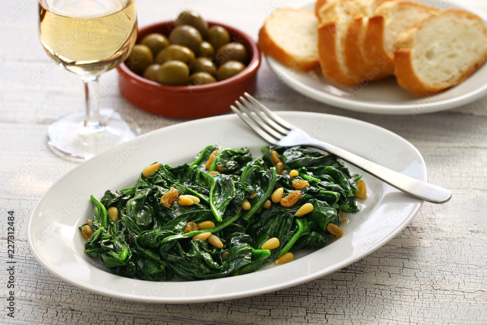 sauteed spinach with raisins and pine nuts, spanish catalan dish